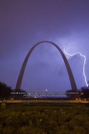 St. Louis Arch lightning