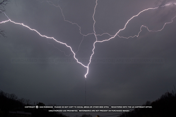 Upward lightning strikes a tower near St. Albans, WV